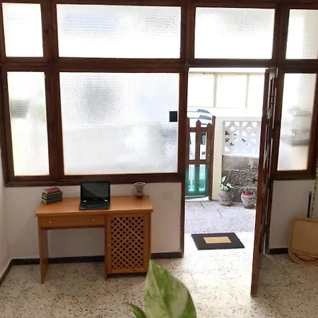 Studio In El Medano, With Enclosed Garden And Wifi - 100 M From The Beach Tenerife Island